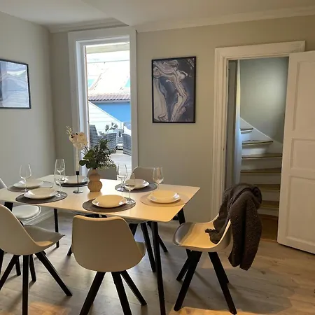 Charming House With Roof Terrace And Sea View Leilighet *