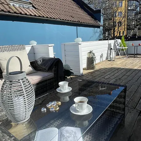 Charming House With Roof Terrace And Sea View Leilighet
